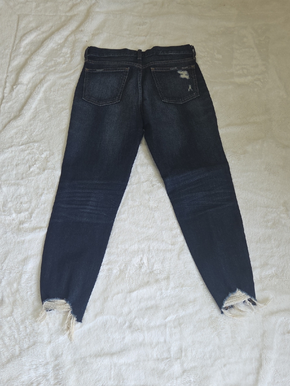Gap Dark Wash Distressed Women’s Jeans - Navy Blue